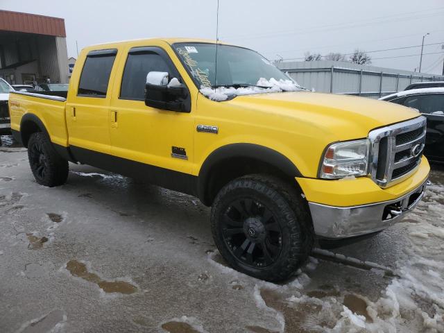 1FTSW21P26EB76817 - 2006 FORD F250 SUPER DUTY YELLOW photo 4