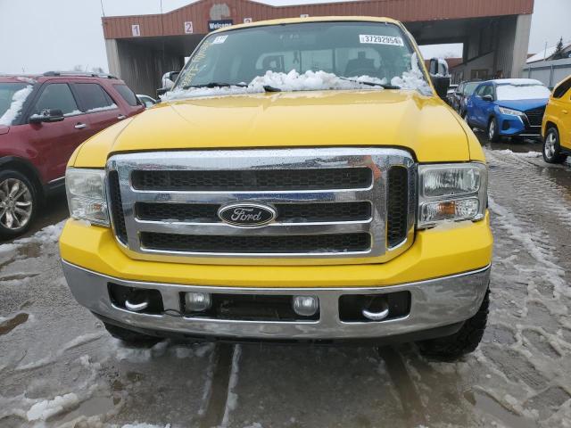 1FTSW21P26EB76817 - 2006 FORD F250 SUPER DUTY YELLOW photo 5