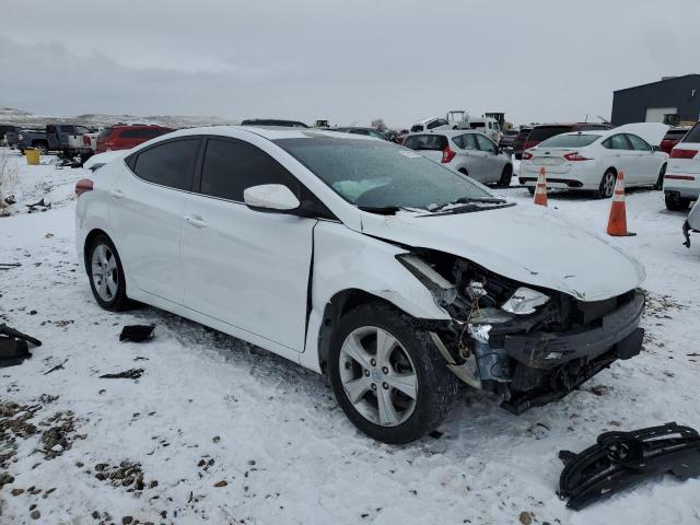 5NPDH4AE0GH763466 - 2016 HYUNDAI ELANTRA SE WHITE photo 4