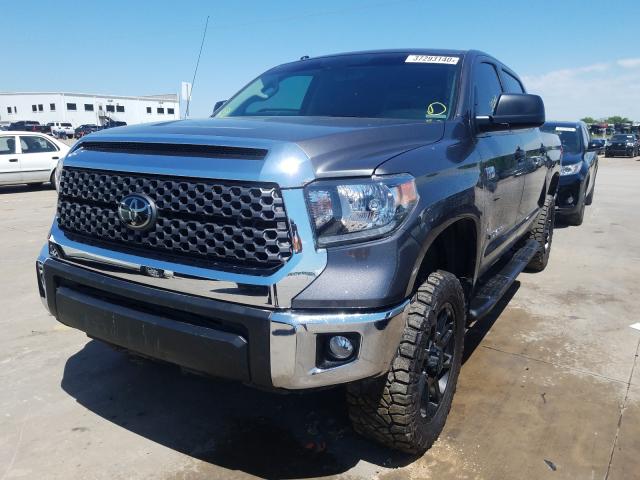 5TFDW5F13KX866976 - 2019 TOYOTA TUNDRA CREWMAX SR5  photo 2