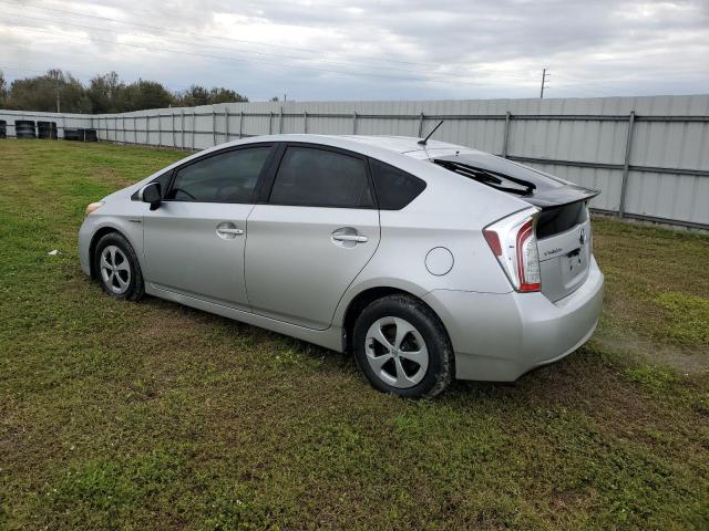 JTDKN3DU3D5545949 - 2013 TOYOTA PRIUS SILVER photo 2