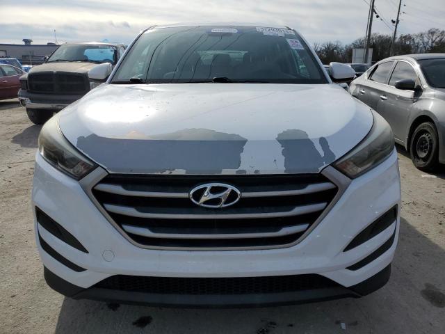 KM8J23A40HU369345 - 2017 HYUNDAI TUCSON SE WHITE photo 5