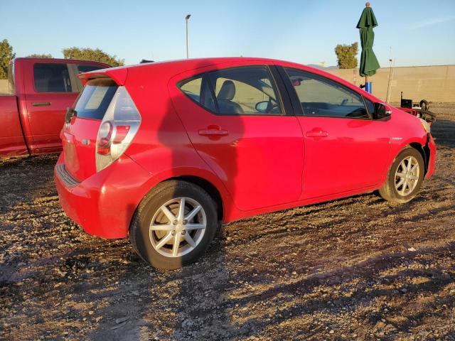 JTDKDTB35C1025156 - 2012 TOYOTA PRIUS C RED photo 3