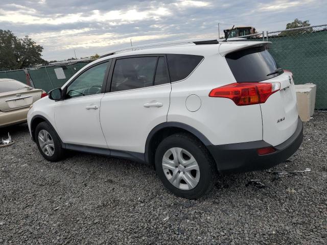 2T3BFREVXFW353866 - 2015 TOYOTA RAV4 LE WHITE photo 2