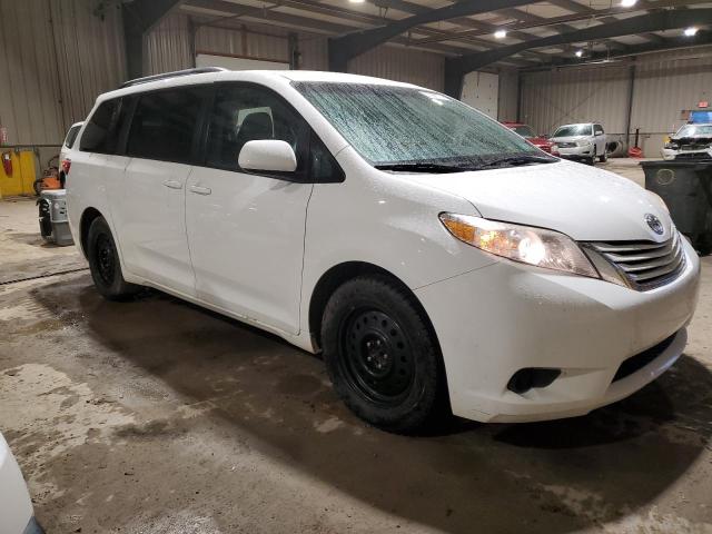 5TDJK3DC1FS128225 - 2015 TOYOTA SIENNA LE WHITE photo 4