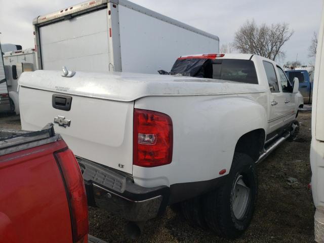 1GCJK336X8F134961 - 2008 CHEVROLET SILVERADO K3500 WHITE photo 3