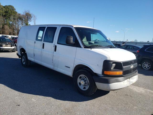 1GCGG29U941119550 - 2004 CHEVROLET EXPRESS G2 WHITE photo 4