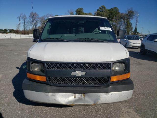 1GCGG29U941119550 - 2004 CHEVROLET EXPRESS G2 WHITE photo 5