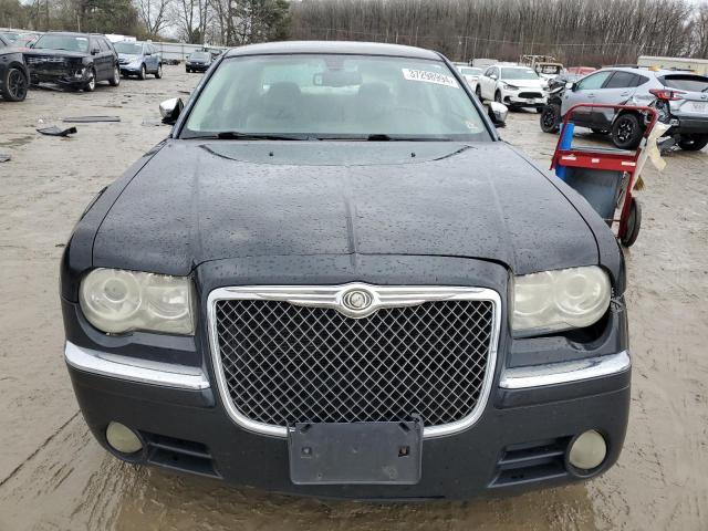 2C3LA63T69H587756 - 2009 CHRYSLER 300C BLACK photo 5