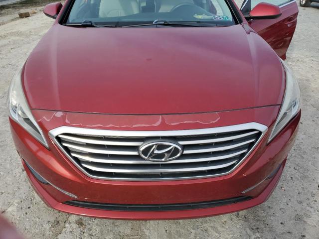 5NPE24AF8FH209699 - 2015 HYUNDAI SONATA SE RED photo 11