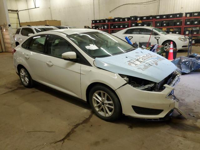 1FADP3F26FL368994 - 2015 FORD FOCUS SE WHITE photo 4