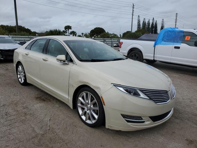 3LN6L2LU4GR626992 - 2016 LINCOLN MKZ HYBRID BEIGE photo 4