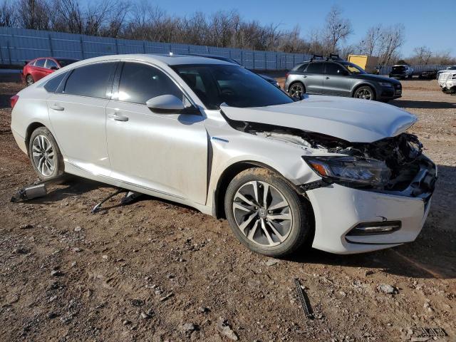 1HGCV3F47KA004510 - 2019 HONDA ACCORD HYBRID EX WHITE photo 4