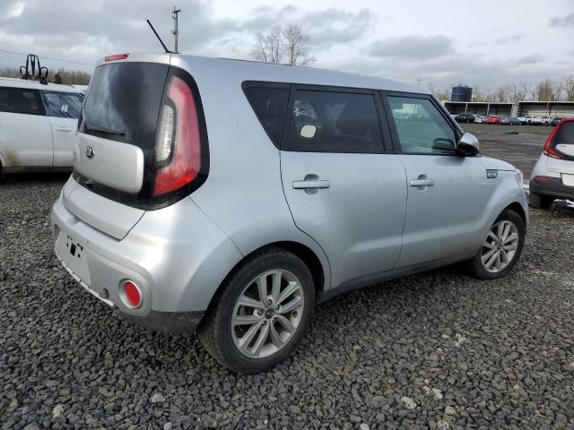 KNDJP3A59J7600200 - 2018 KIA SOUL + SILVER photo 3