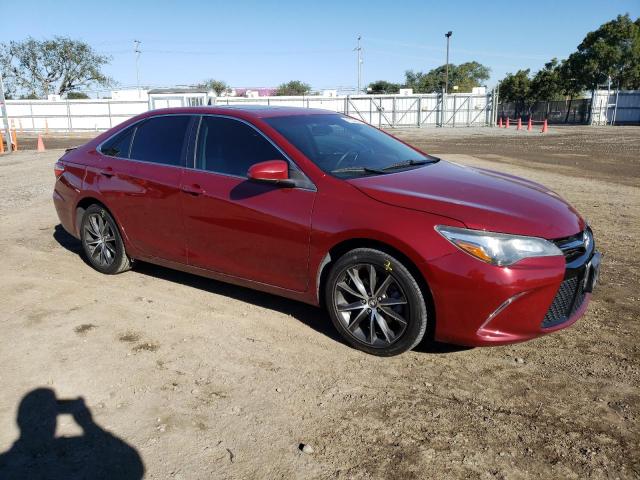 4T1BF1FK3HU763913 - 2017 TOYOTA CAMRY LE RED photo 4