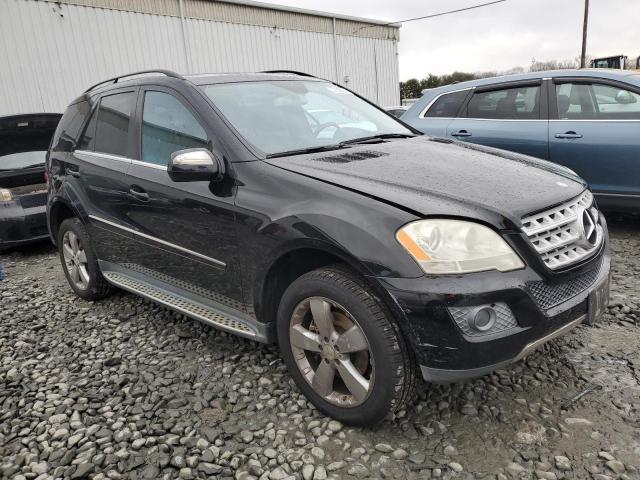 4JGBB8GB9AA617056 - 2010 MERCEDES-BENZ ML 350 4MATIC BLACK photo 4