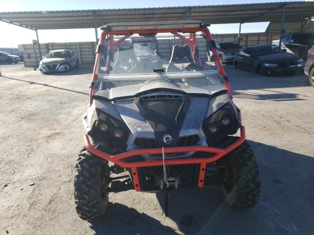 3JBKKAX28JJ000976 - 2018 CAN-AM COMMANDER TWO TONE photo 10