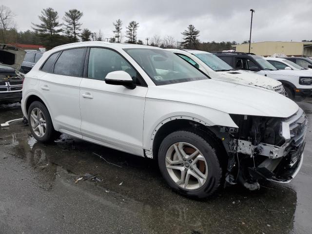 WA1ANAFY0J2009810 - 2018 AUDI Q5 PREMIUM WHITE photo 4