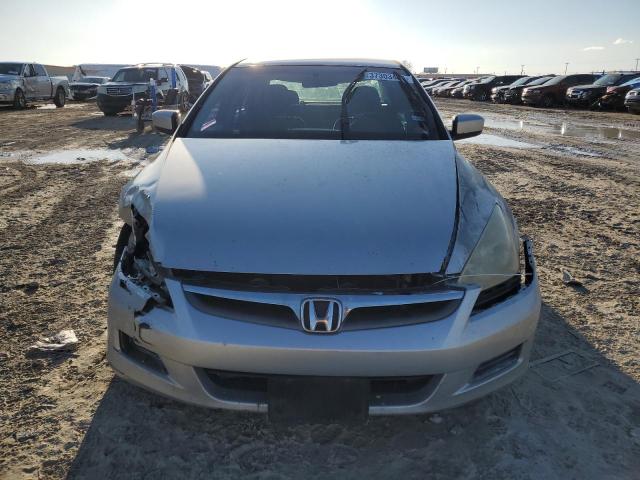 1HGCM664X7A059335 - 2007 HONDA ACCORD SE SILVER photo 5