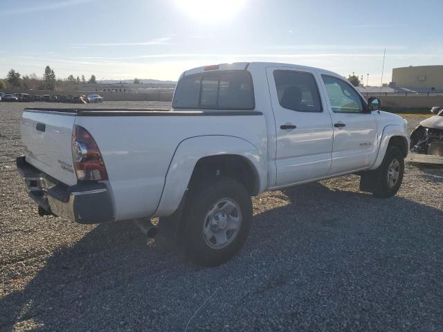 5TFJU4GN9DX050894 - 2013 TOYOTA TACOMA DOUBLE CAB PRERUNNER WHITE photo 3