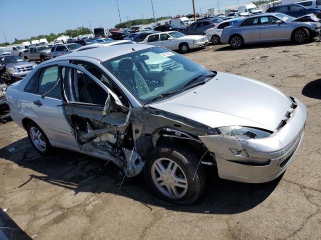 1FAFP34374W181926 - 2004 FORD FOCUS SE COMFORT SILVER photo 4