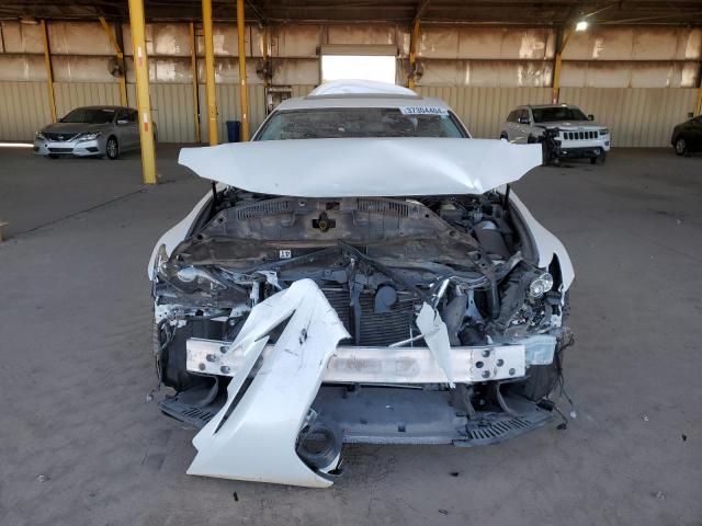 JTHBA1D20G5037486 - 2016 LEXUS IS 200T WHITE photo 5