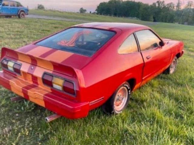 8F03F182544 - 1978 FORD MUSTANG RED photo 4