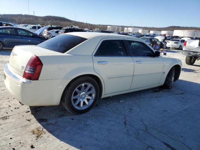 2C3KA63H96H277670 - 2006 CHRYSLER 300C CREAM photo 3