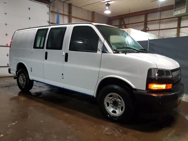 1GCWGAFP6K1152023 - 2019 CHEVROLET EXPRESS G2 WHITE photo 4