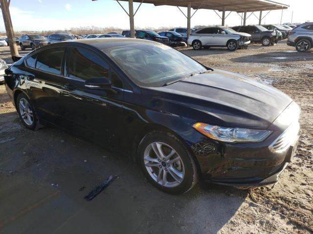 3FA6P0H77JR258028 - 2018 FORD FUSION SE BLACK photo 4