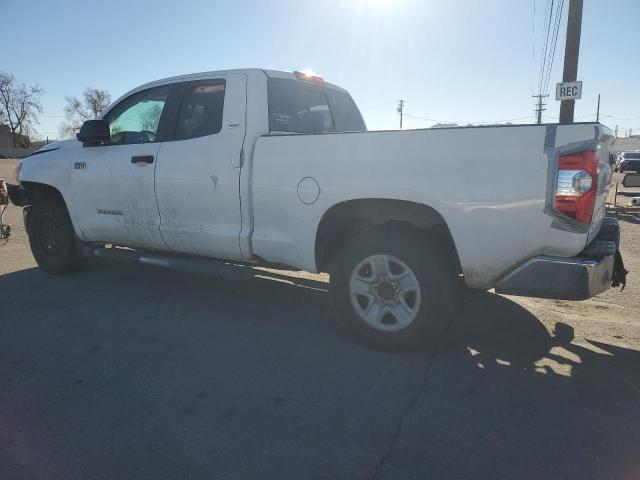 5TFUY5F10FX443773 - 2015 TOYOTA TUNDRA DOUBLE CAB SR/SR5 WHITE photo 2