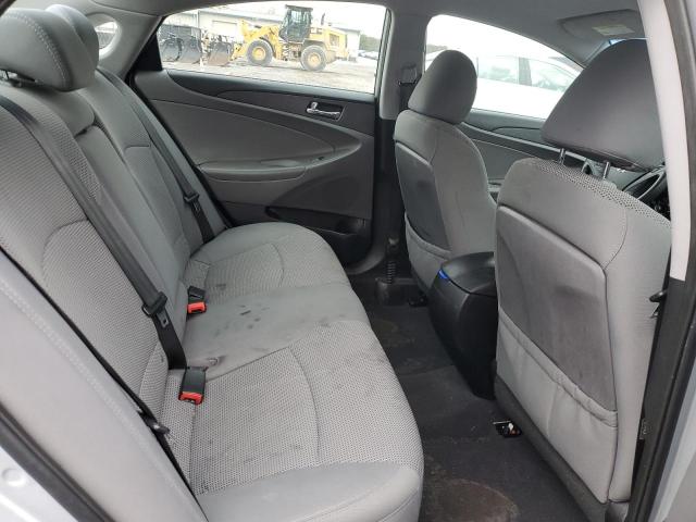 5NPEB4ACXDH714825 - 2013 HYUNDAI SONATA GLS SILVER photo 10