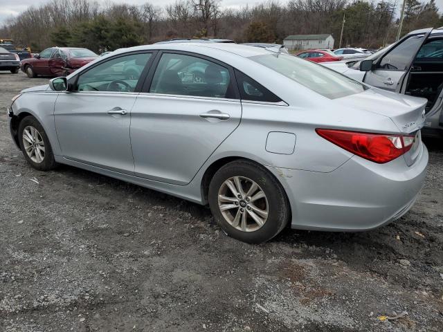 5NPEB4ACXDH714825 - 2013 HYUNDAI SONATA GLS SILVER photo 2