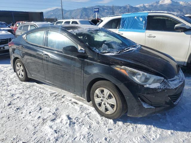 KMHDH4AEXGU512164 - 2016 HYUNDAI ELANTRA SE BLACK photo 4