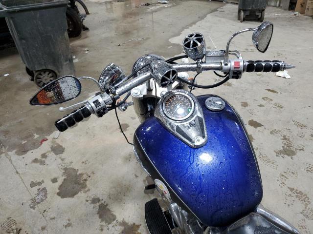 JS1VS55A652107252 - 2005 SUZUKI C50 BLUE photo 5