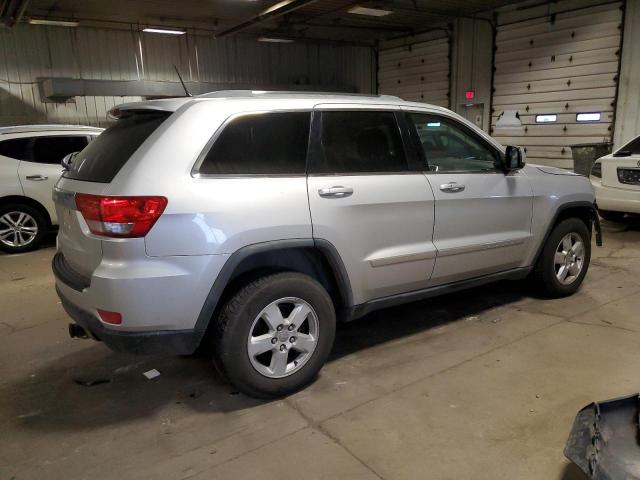 1J4RR4GG9BC552986 - 2011 JEEP GRAND CHER LAREDO Plata foto 3