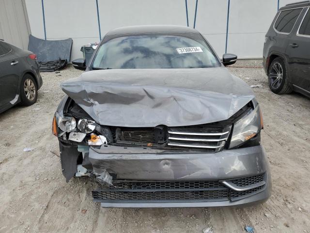 1VWAS7A35FC020989 - 2015 VOLKSWAGEN PASSAT S GRAY photo 5