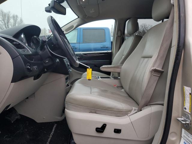 2C4RC1CG5DR595680 - 2013 CHRYSLER TOWN & COU TOURING L GOLD photo 7