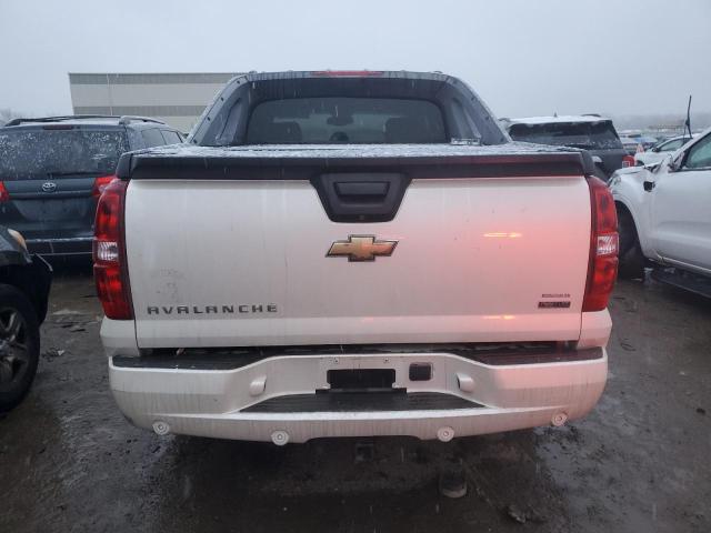 3GNVKGE02AG268182 - 2010 CHEVROLET AVALANCHE LTZ WHITE photo 6