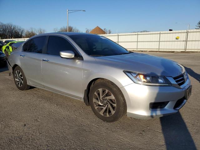 1HGCR2F34DA262573 - 2013 HONDA ACCORD LX SILVER photo 4