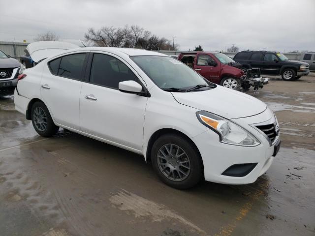 3N1CN7AP7HL896124 - 2017 NISSAN VERSA S WHITE photo 4