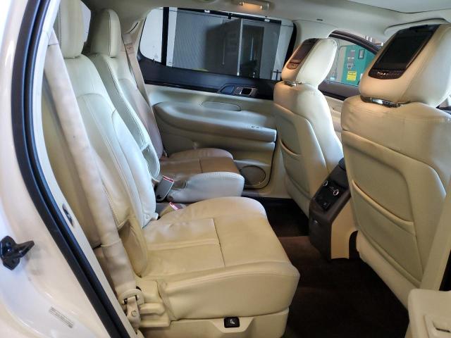2LMHJ5AT6JBL00082 - 2018 LINCOLN MKT WHITE photo 11