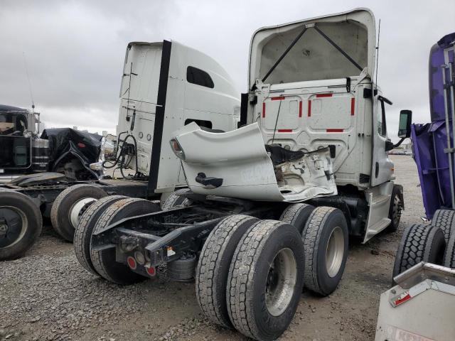 3AKGGEDR1HSHW8998 - 2017 FREIGHTLINER CASCADIA 1 WHITE photo 4