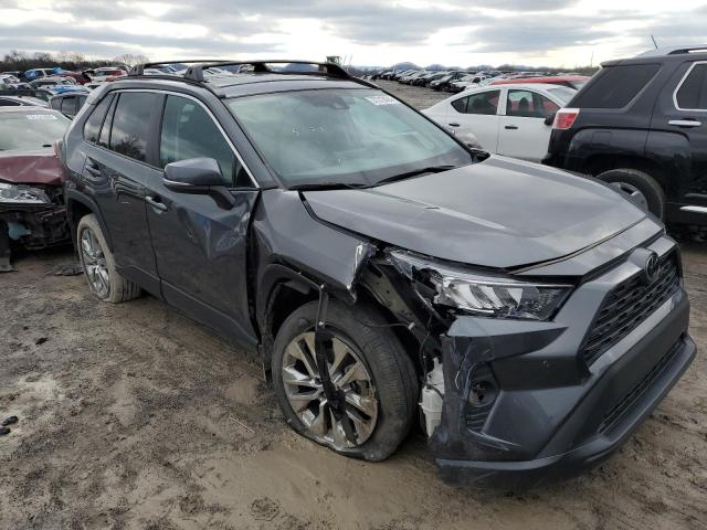 2T3A1RFV3LC131952 - 2020 TOYOTA RAV4 XLE PREMIUM GRAY photo 4