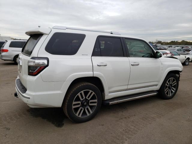 JTEBU5JR5E5152398 - 2014 TOYOTA 4RUNNER SR WHITE photo 3