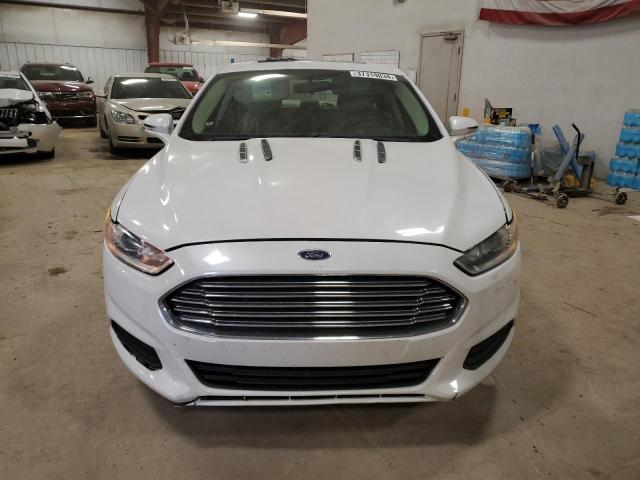 3FA6P0H71DR137645 - 2013 FORD FUSION SE WHITE photo 5