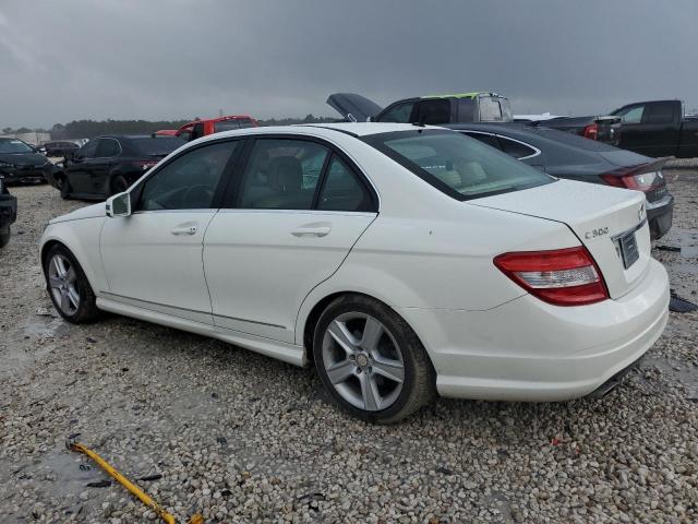 WDDGF5EB4AR092480 - 2010 MERCEDES-BENZ C 300 WHITE photo 2