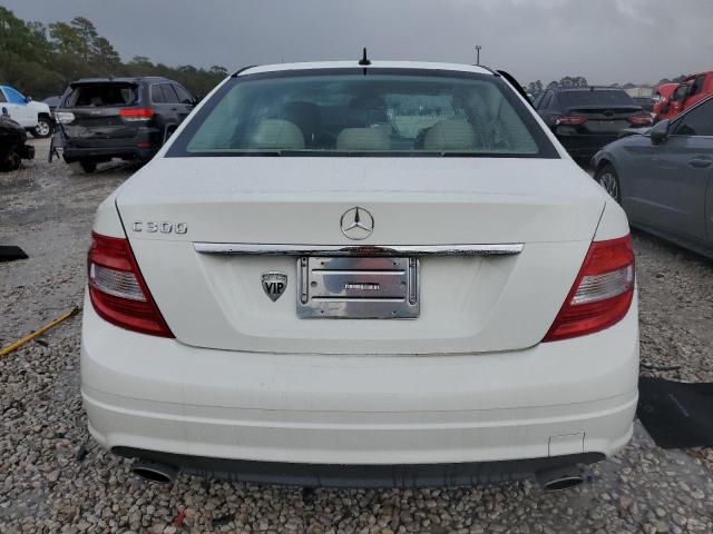 WDDGF5EB4AR092480 - 2010 MERCEDES-BENZ C 300 WHITE photo 6