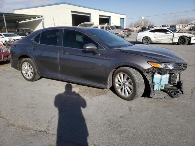 4T1C11AK6NU007109 - 2022 TOYOTA CAMRY LE GRAY photo 4