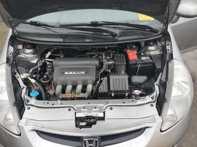 JHMGD38637S039501 - 2007 HONDA FIT S 银色 照片 11